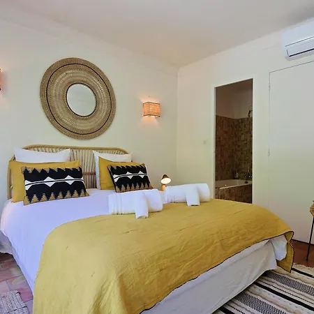 Les Vignes Basses - Tropez * サントロペ